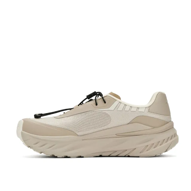 【Clarks】男鞋 微風跑-Zeph Trek Go織物全織面抗撕裂輕盈透氣厚底運動鞋 休閒鞋 增高鞋(沙色)(CLM88169C)