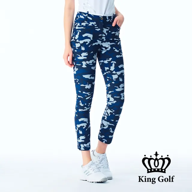 【KING GOLF】網路限定款-女款立體皇冠刺繡滿版數位迷彩印圖舒適修身休閒長褲/高爾夫球褲-藍色