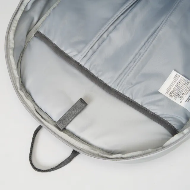 【The North Face】北面男女款灰色舒適背負休閒後背包｜8E9ZRO5(筆電包/登山包)