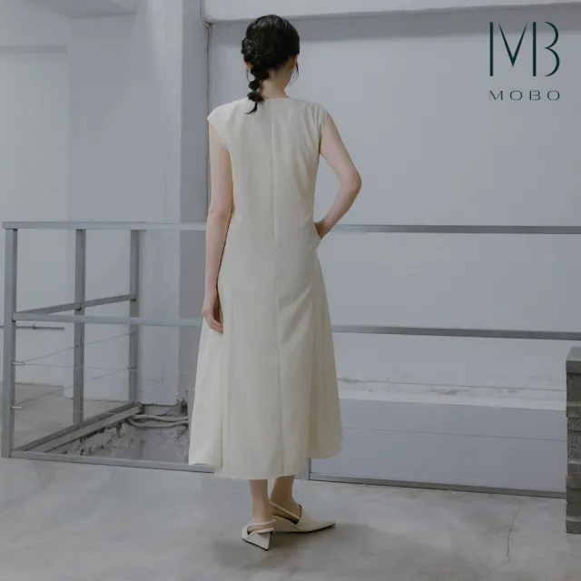【MO-BO】剪接線收腰長洋裝