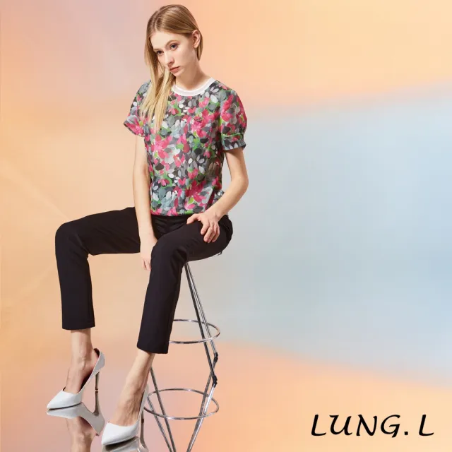 【LUNG.L 林佳樺】LW29A 黑底彩色花卉拼接圓領短袖女裝上衣（加大尺碼）