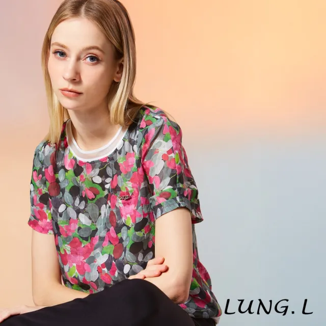 【LUNG.L 林佳樺】LW29A 黑底彩色花卉拼接圓領短袖女裝上衣（加大尺碼）