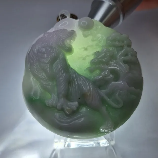 【鵝娘翡翠】天然A貨翡翠 緬甸玉 紫綠上山虎 霸氣老虎牌件 A4683228(翡翠上山虎牌件)