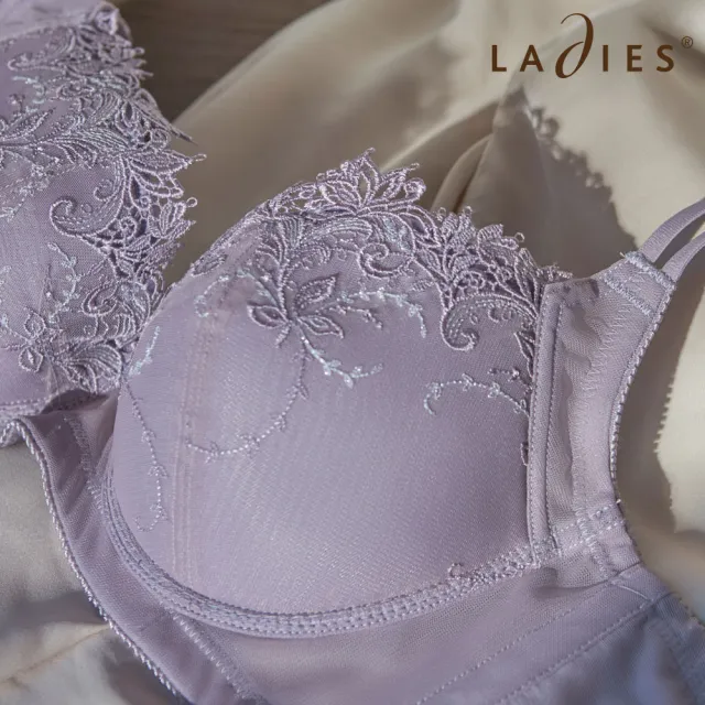 【Ladies 蕾黛絲】顯瘦雙背片靠過來C-F包覆收副乳內衣(藕紫)