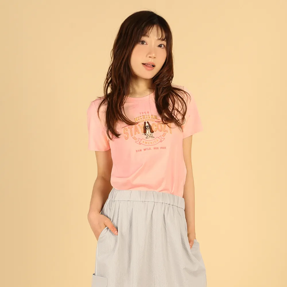 【Hush Puppies】女裝 T恤 經典美式復古刺繡狗T恤 (淺粉紅 / 63211204)
