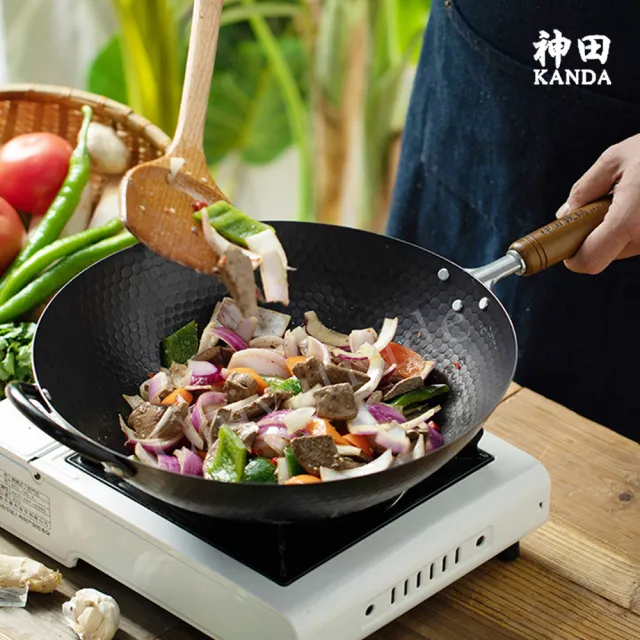 【神田】KANDA 日本製 窒化鐵 槌目紋 無塗層鐵炒鍋 鐵鍋 IH爐可用鍋 33cm(贈玻璃鍋蓋+木鏟)