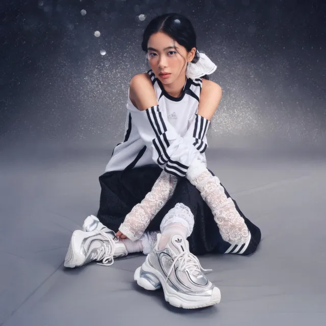 【adidas 愛迪達】OZVENUZ 運動休閒鞋 女鞋 - Originals KI0557
