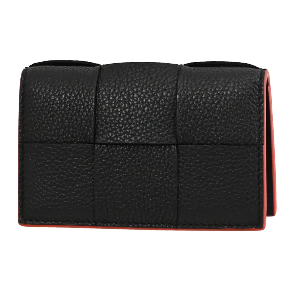 【BOTTEGA VENETA 寶緹嘉】經典大格手工編織小牛皮對折信用卡名片證件卡夾(黑紅)
