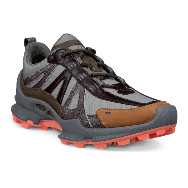 【ecco】BIOM C-TRAIL M NRL聯名款 健步蹤跡拼接戶外運動鞋 男鞋(淺棕色/紅色/鴿子灰/棕褐色 80344461315)