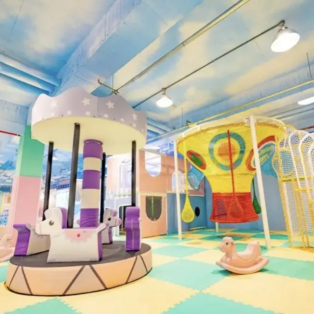 【墾丁長灘休閒飯店】暑假平日不加價!4大1幼愛情海二中床一泊二食早+晚餐(贈體驗活動4選1)