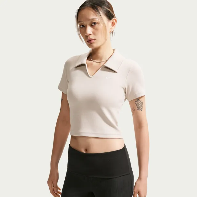 【NIKE 耐吉】短袖上衣 女 短版翻領衫 AS W NSW ESSNTL SS POLO CRP TO 米白 IO2730-236