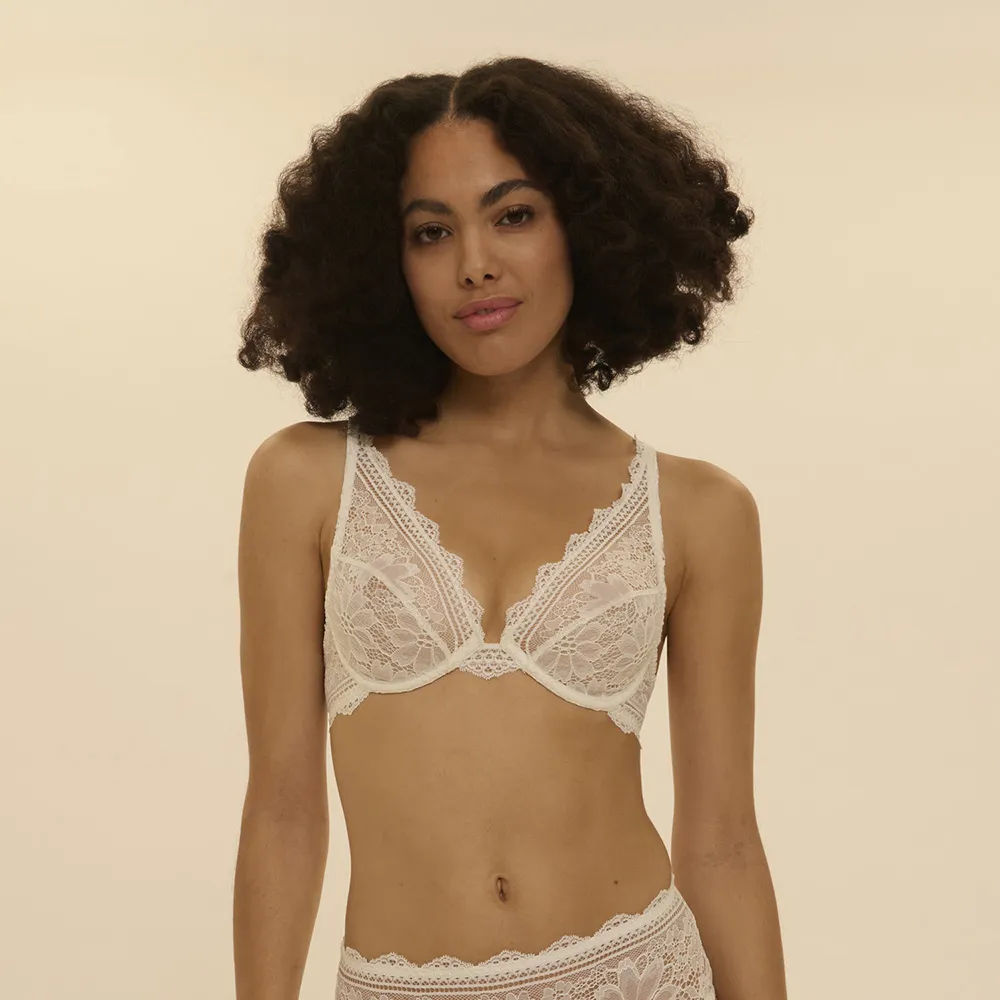 【Simone Perele 西蒙佩兒】無襯內衣｜FREESIA 小蒼蘭 義大利頂級蕾絲 法國精品 極致柔軟 象牙白 白色內衣