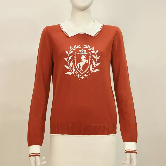 【ILEY 伊蕾】皇冠躍馬徽章針織上衣(磚；M-2L；1254405525)