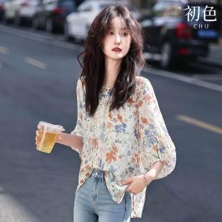 【初色】復古休閒風圓領花卉印花背扣式鈕扣燈籠五分袖上衣女上衣-花色-52609(M-2XL可選)