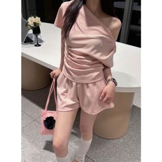 CHILL 美式休閒不對稱露肩套裝 斜肩套裝 休閒短褲 兩件套 懶人套裝 純欲風 韓系