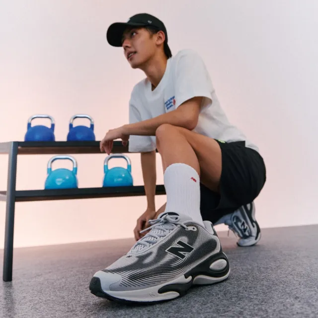 【NEW BALANCE】NB AC Runner慢跑鞋_MACR161F-2E_男性_銀灰黑
