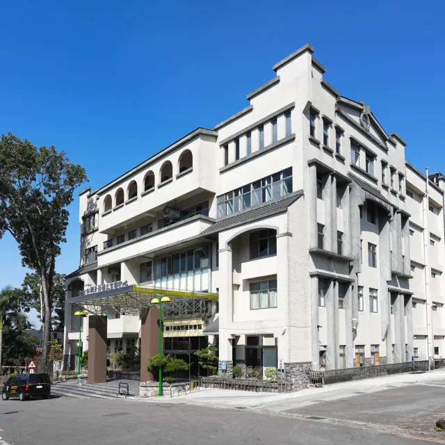 【富野飯店集團】關子嶺富野溫泉會館｜平日單人泡湯券｜假日可加價使用(MO)