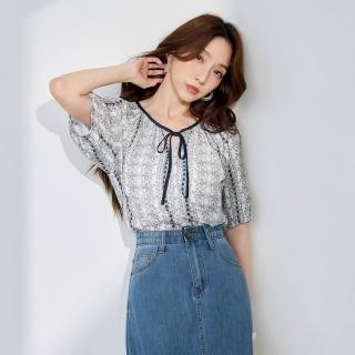 【OB 嚴選】波希米亞印花綁帶拋袖上衣 《AB21483-》 適 M~2L