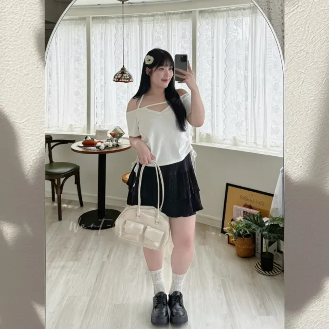 【Want-Meow】85公斤可穿/顯瘦辣美前抓皺雙側抽繩露肩繞頸上衣大學T短袖T(大碼上衣/大碼/大尺碼/短袖上衣)