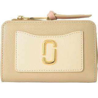 【MARC JACOBS】Snapshot 淺杏X米白防刮皮革MJ J MARC L型拉鍊零錢袋扣式薄款對折短夾