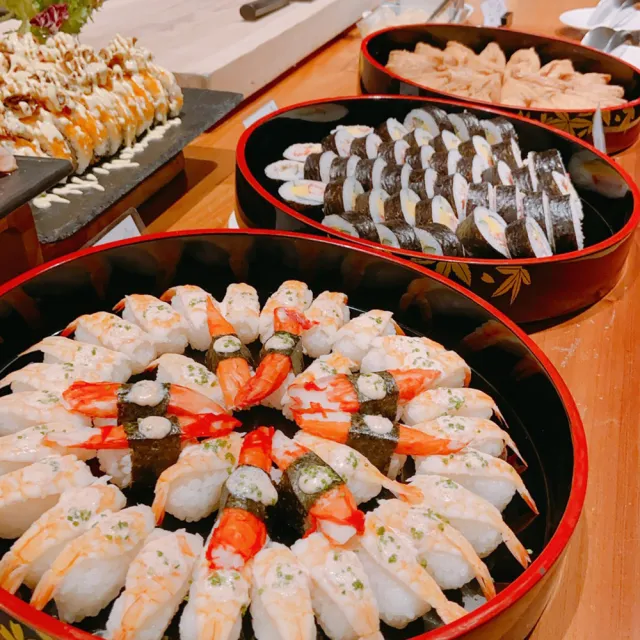 【士林萬麗酒店】7/31偷殺!加碼龍蝦季!士林廚房午/晚餐吃到飽(假日+300)
