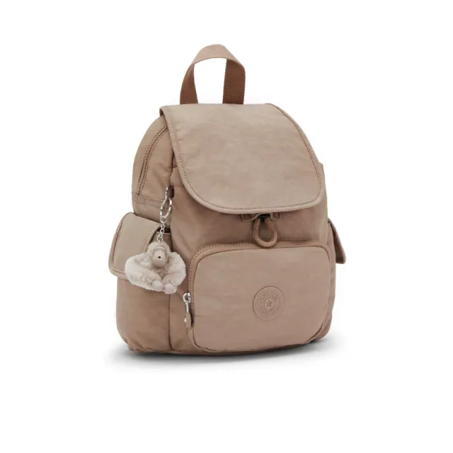 【KIPLING】『猴子包』（網路獨家款）淺棕褐色拉鍊掀蓋後背包-CITY PACK MINI 女包