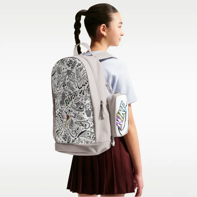 【NIKE 耐吉】後背包 運動包 書包 旅行包 大容量 Y NK ELEMENTAL BKPK - PAPER 灰白 IM2515-211