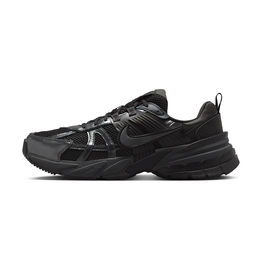 【NIKE 耐吉】V2K Run 男鞋 黑色 全黑 網布 透氣 黑武士 運動 休閒 復古 休閒鞋 HJ4497-001