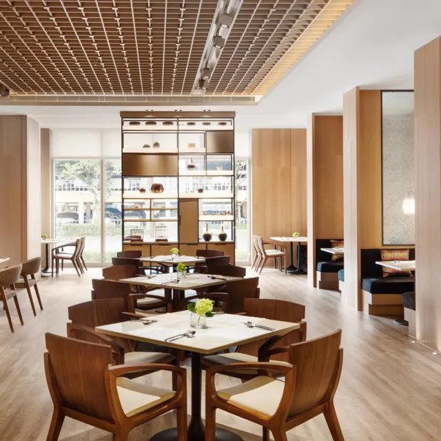 【國泰萬怡酒店】MJ KITCHEN平日自助式午餐券(平日晚餐+200.假日午晚餐+300)