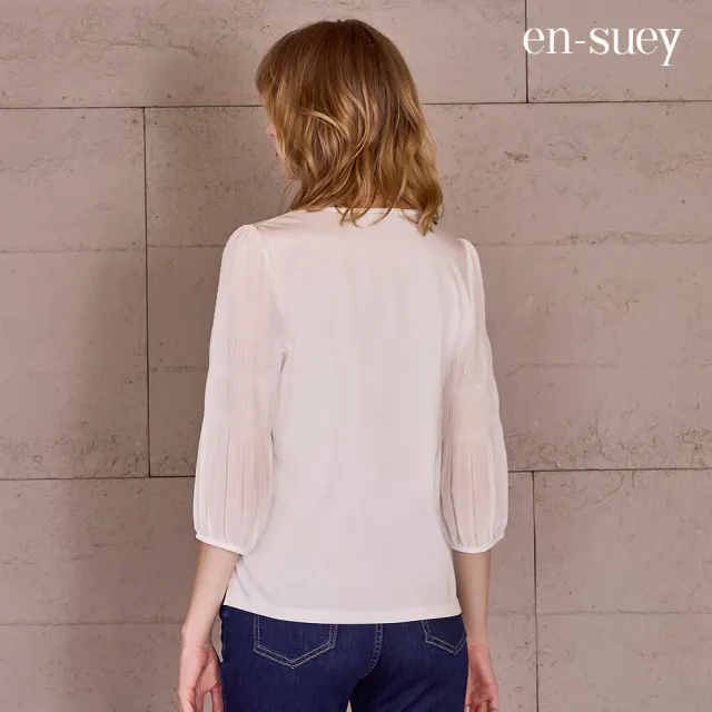 【en-suey 銀穗】EU異素材剪接發泡印T恤上衣-女