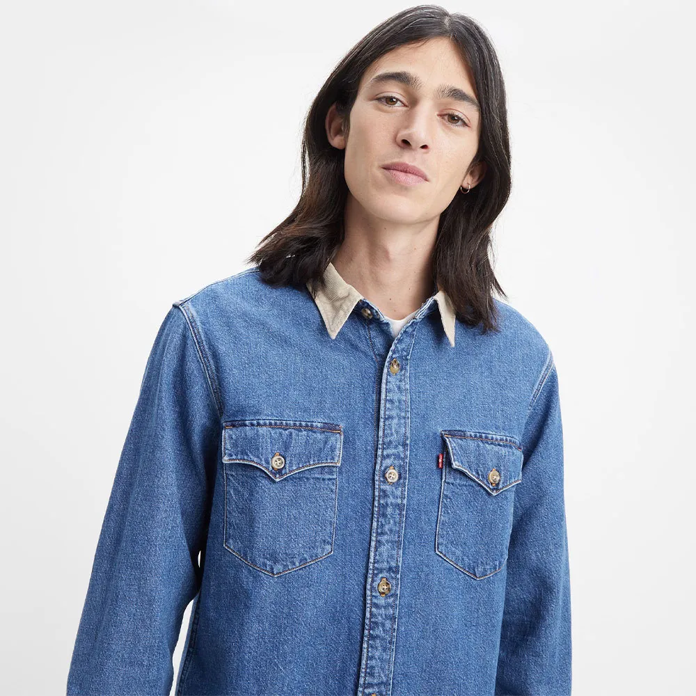 【LEVIS】男款 復古燈心絨領牛仔襯衫/寬鬆休閒版型/精工中藍染石洗/寒麻纖維 熱賣單品 A1919-0006