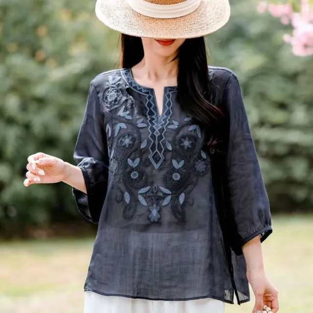 【AKARA】新穎民族風刺繡雕花七分袖上衣 中大尺碼 M-3XL