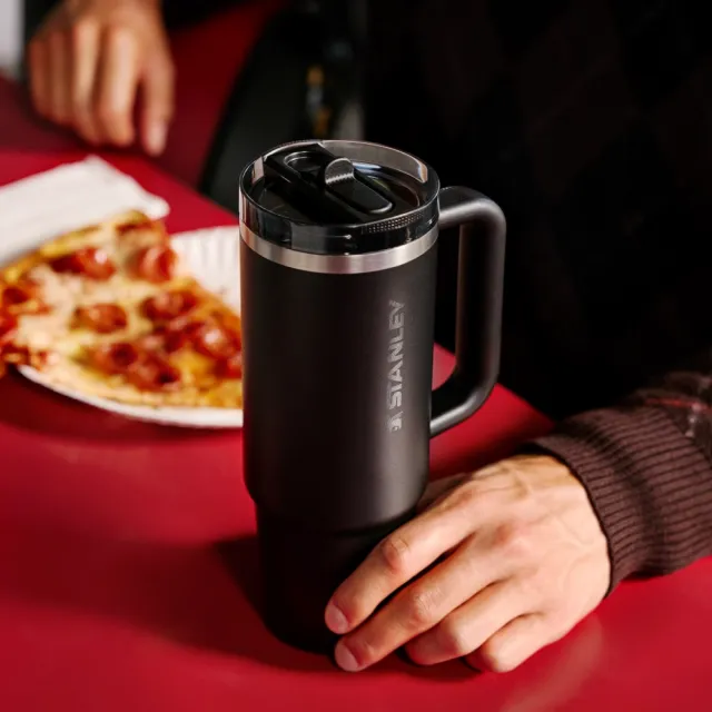 【STANLEY】官方直營 防漏吸管隨手杯 1.18L(全色系)