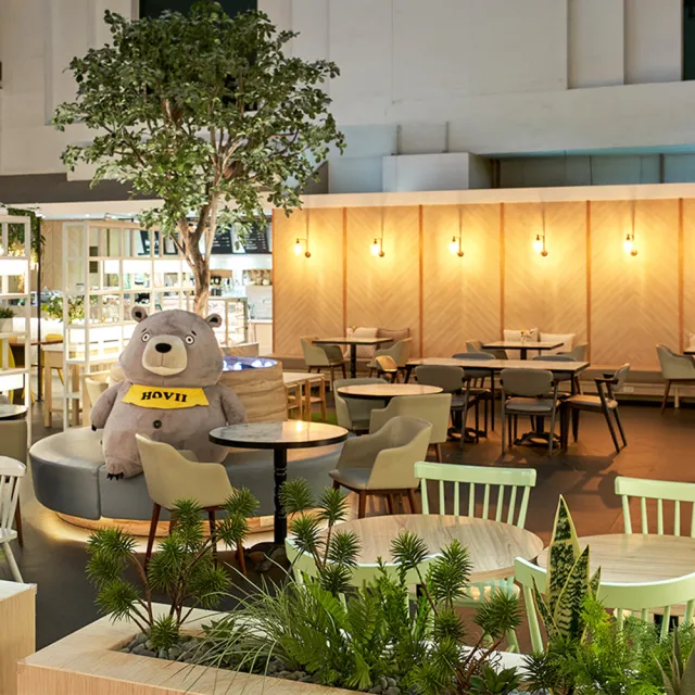 【新竹福華大飯店】8/30限搶!快閃特談★2大贈1小含早餐(享免費停車、室內泳池、大球池)