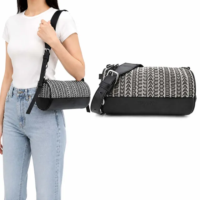 【MARC JACOBS】THE MONOGRAM 編織緹花斜背圓筒包(黑)
