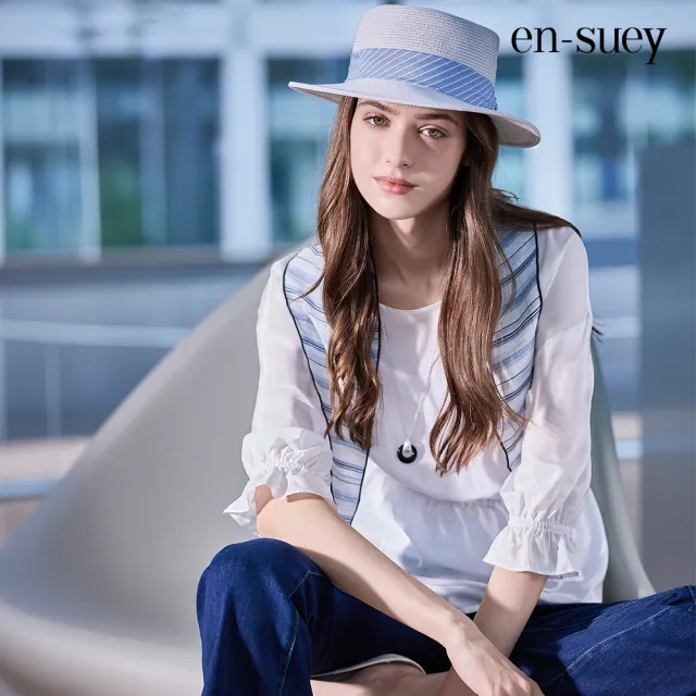 【en-suey 銀穗】EU飄逸感微透落肩斜抽皺上衣-女