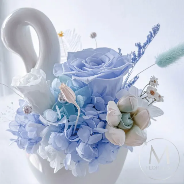 【Floral M】法式芭蕾天鵝湖永生花禮贈香氛油(乾燥花/永生花/情人節花禮/告白禮物/生日禮物/開幕花禮)