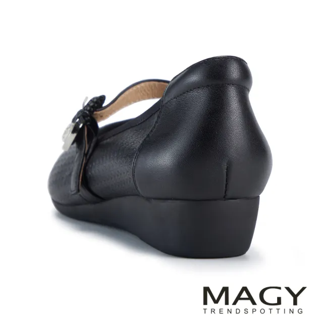 【MAGY】經典牛皮壓紋瑪莉珍平底鞋 黑色