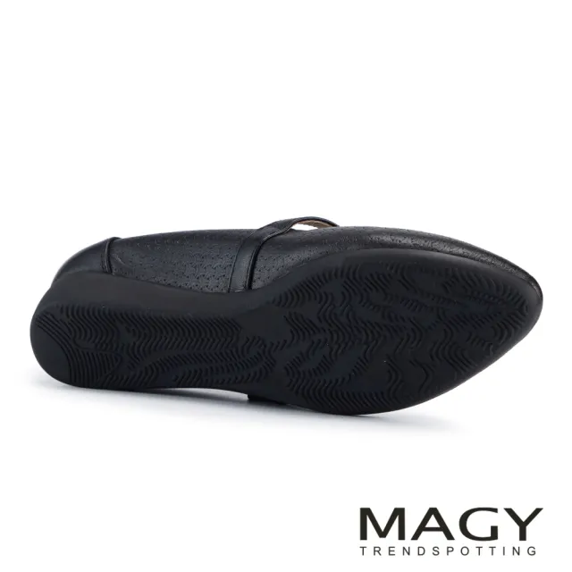 【MAGY】經典牛皮壓紋瑪莉珍平底鞋 黑色