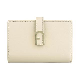 【FURLA 芙拉】FURLA FLOW拱門LOGO扣帶小牛皮6卡壓釦對折中夾(小/米)