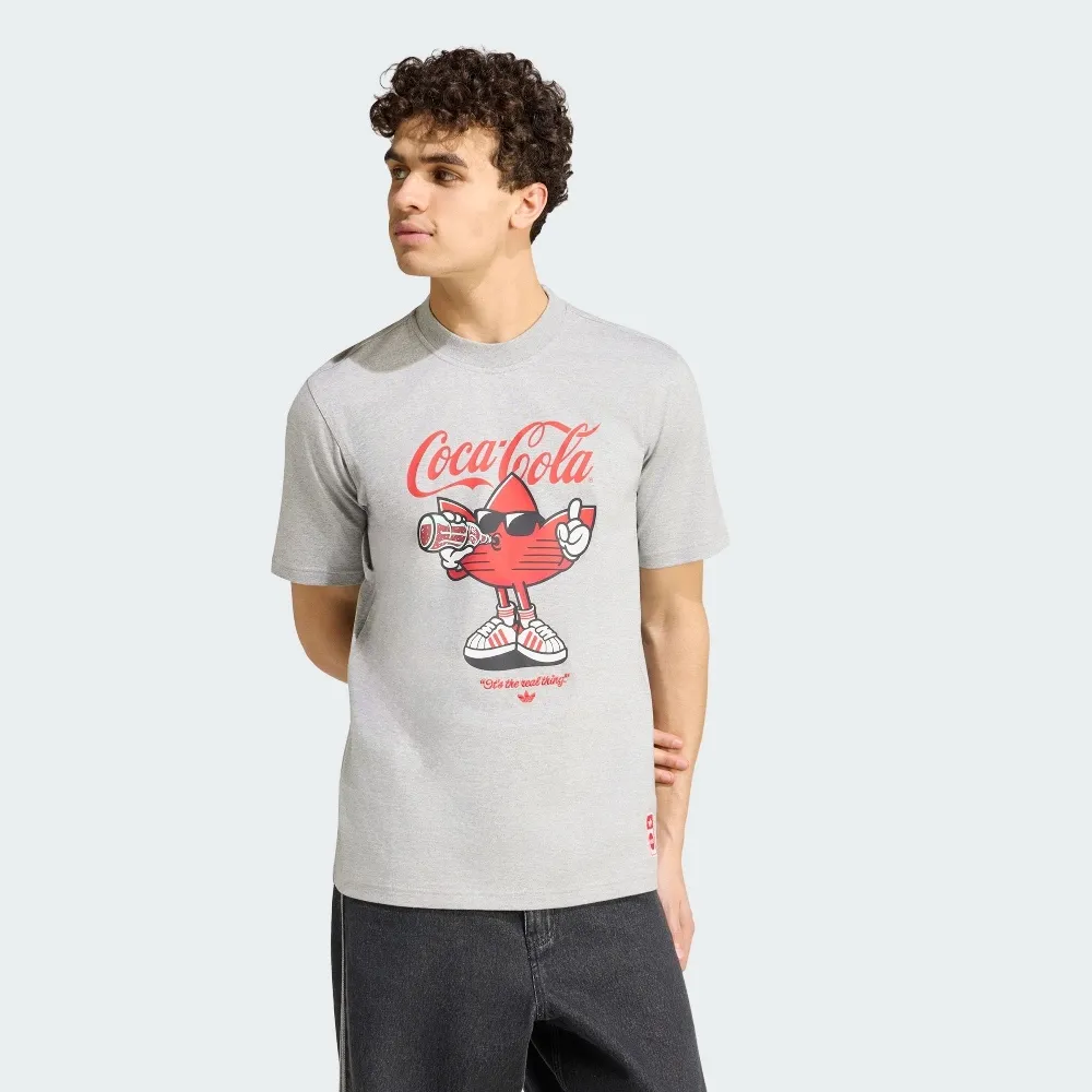 【adidas 愛迪達】短袖上衣 男 三葉草 亞規 COCA-COLA CC TREFFIE TEE 灰 KY2107