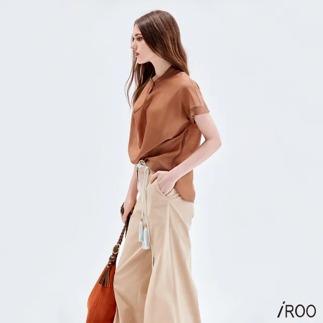 【iROO】摩卡咖色絲棉上衣