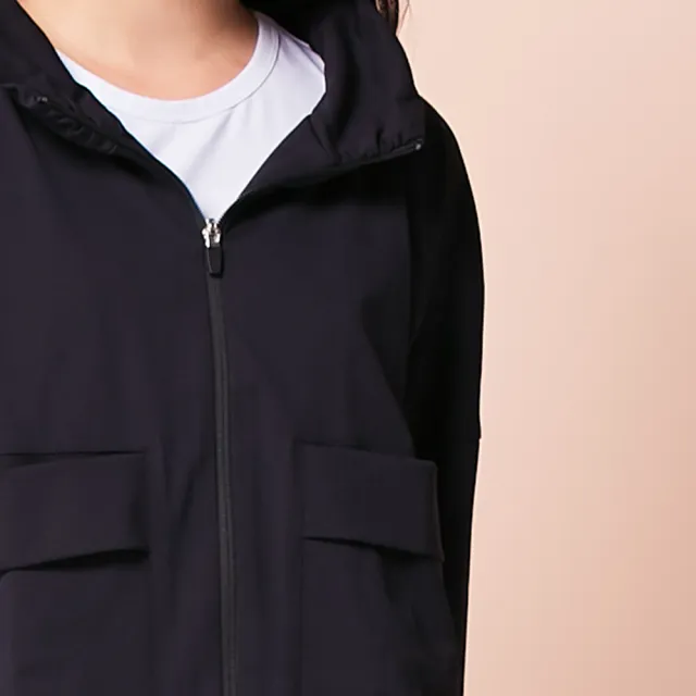 【SKY YARD】寬版刺繡收帽式外套-黑色