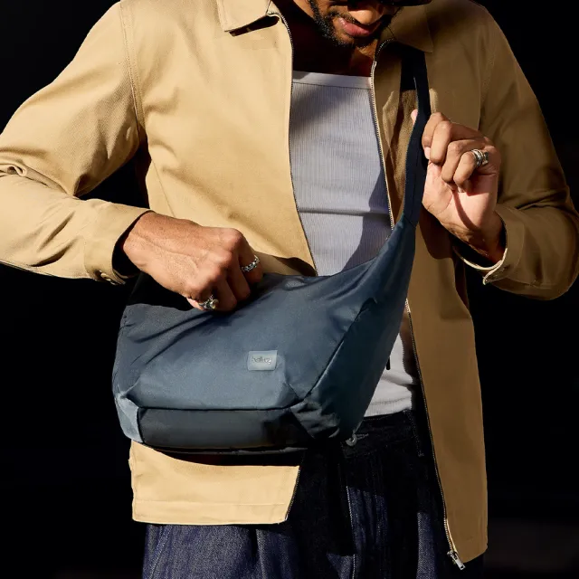 【Bellroy】Laneway Crescent Bag 7L 半月單肩包