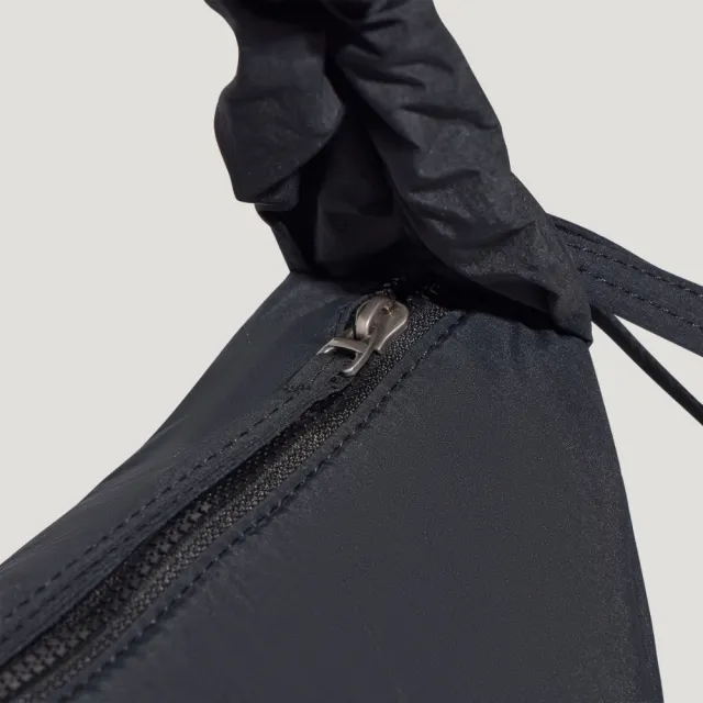 【adidas 愛迪達】肩背包 手拿包 小包 運動小包 隨身小包 三葉草 CLD BAG L 黑 LI1677