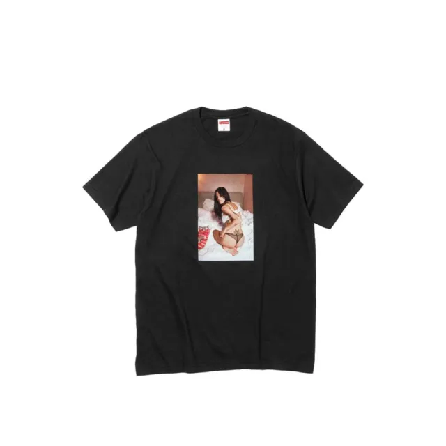【SUPREME】Supreme x Larry Clark Neighbor 辣妹圖案 短袖 聯名 美式街頭 黑/藍/紅 FW26T53