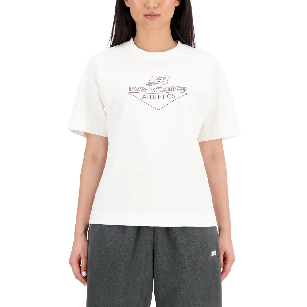 【NEW BALANCE】NB 簍空LOGO棉質短T_AWT33526SST_女性_牙白色(亞版 版型正常)