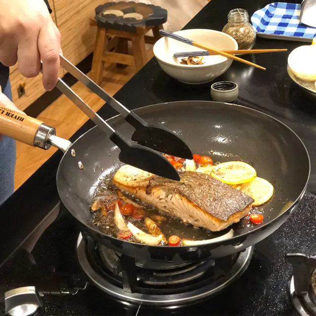 【極PREMIUM】不易生鏽窒化鐵北京鍋30cm +平底鍋28cm雙鍋組(日本製極鐵鍋無塗層)