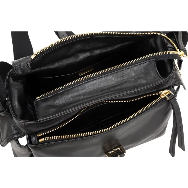 【PRADA 普拉達】Explore 羊皮款 展示品 中款 黑色三角牌雙袋翻蓋手提 肩斜背包(全新品 反面多壓痕)