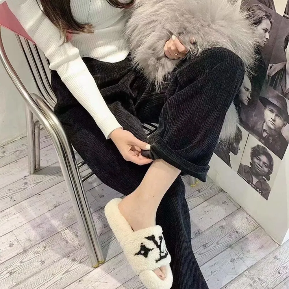 【Uicy】韓版內刷毛加厚運動高腰寬鬆直筒褲 寬褲 褲子 女裝 P302